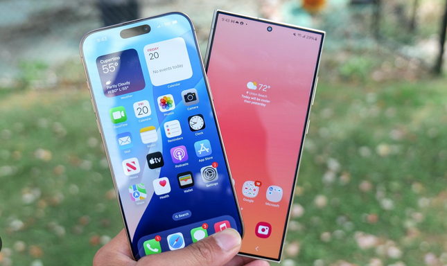 iPhone vs Android: Which Smartphone Should You Buy from Amazon?